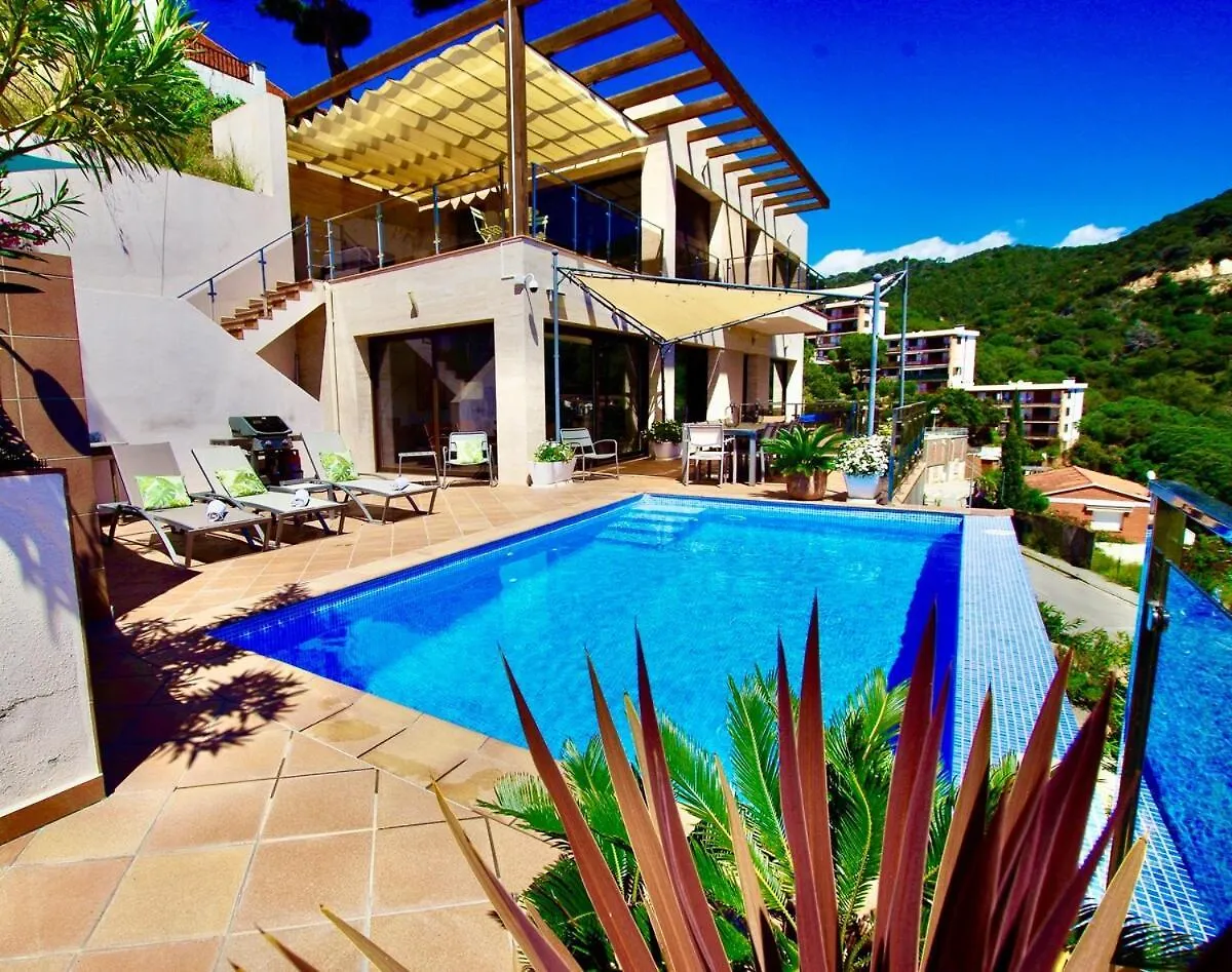 V&V Lloret- Villa Marie Luxury House With Air Conditioning Lloret de Mar 0*,  Spanyolország