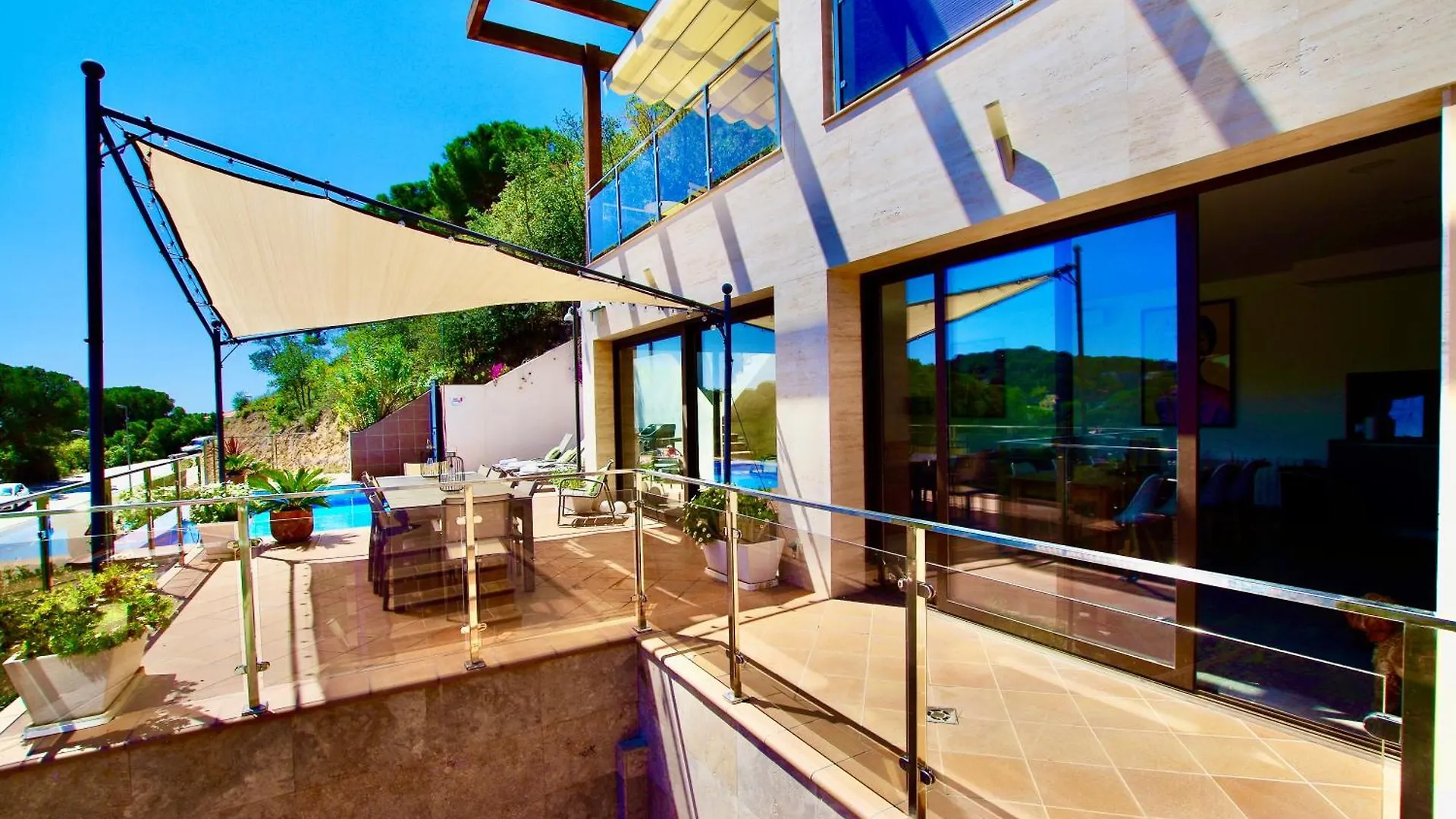 V&V Lloret- Villa Marie Luxury House With Air Conditioning Lloret de Mar